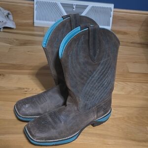 Ariat Men's Brown and Teal Western Boots